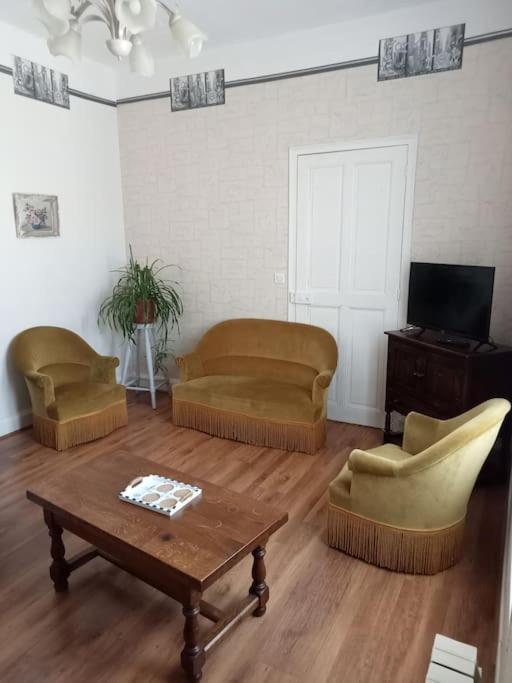 F2 1Er Etage Apartment Vigneulles-les-Hattonchatel Bagian luar foto