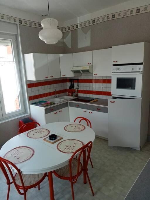 F2 1Er Etage Apartment Vigneulles-les-Hattonchatel Bagian luar foto